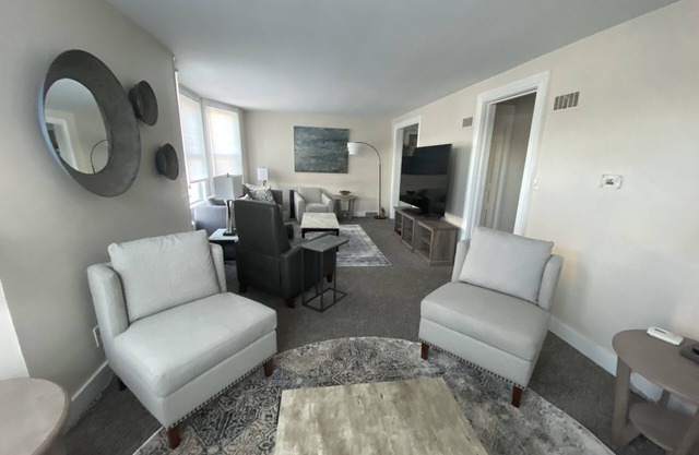 Delightful Downtown Retreat