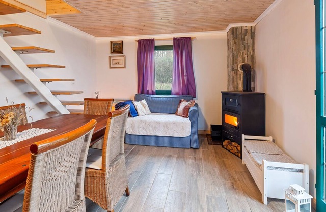 Gemütliches Ferienhaus in Havidic Selo mit Garten