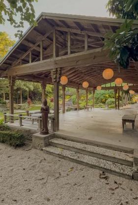 Delightful Sukiya Tiny House! Japanese Garden in Homestead