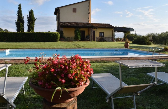 Herrliche umbrische Villa, majestätische Aussicht auf Todi, privater Pool, WLAN (für 6-7 Personen)