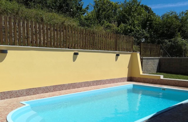 Herrliche Villa in der ruhigen Landschaft von Manziana, 1 Stunde von Rom entfernt
