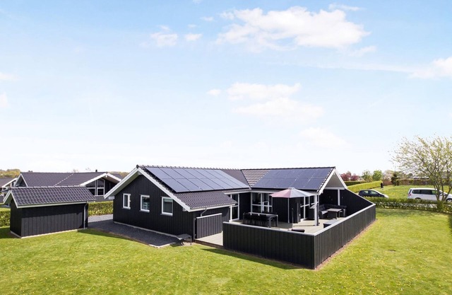 "Delko" - 650m from the sea by Interhome