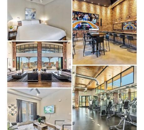 Delta and Salt Palace King Bed Golf Simulator Gym