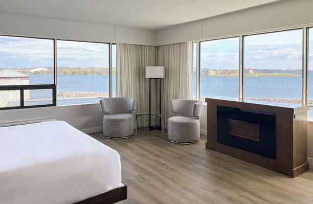 Delta Hotels by Marriott Kingston Waterfront