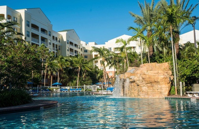 Deluxe 1 Bedroom and 1 Bathroom Unit with Full Amenities