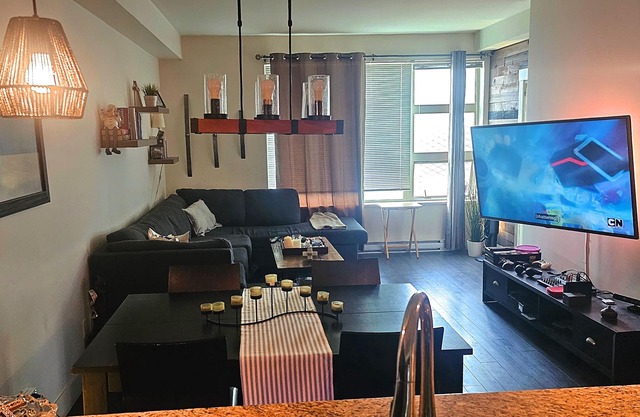 Deluxe 1br Condo - /w Garden Patio & Fountains