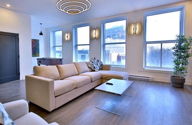 Deluxe 3-bedroom Condo in Old Montreal with a Private terrace
