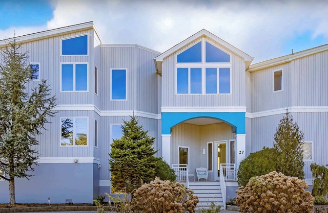 Deluxe 6 Schlafzimmer Haus auf Holly Drive in Loveladies mit Pool!