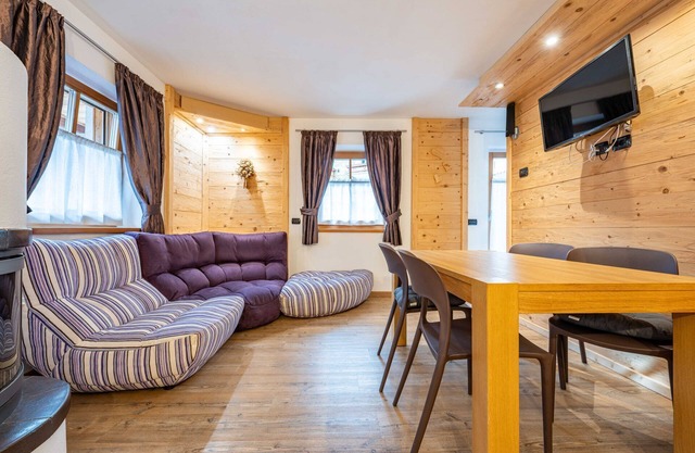 Deluxe apartment in the heart of Campitello di Fassa