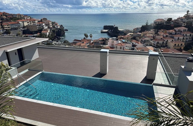 deluxe bay view