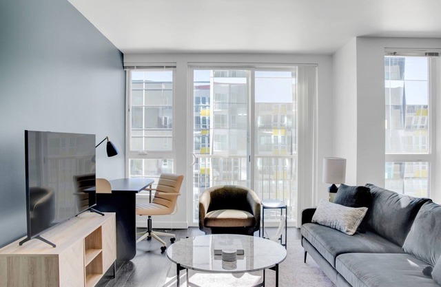Deluxe Bellevue 1BR w/ Gym & W/D, near Spring District, by Blueground