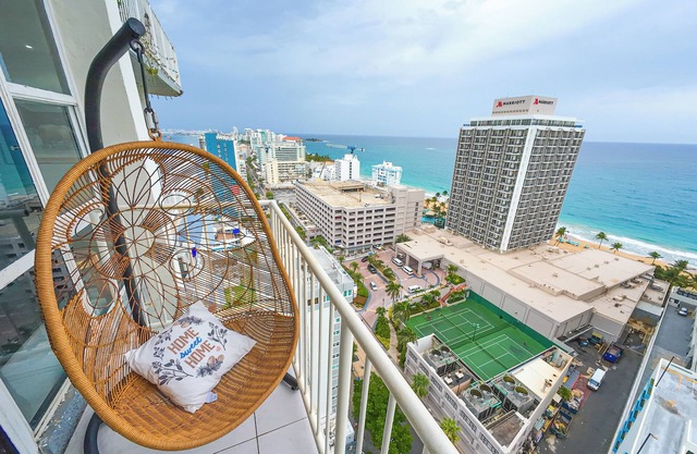Deluxe Ocean View Studio with Free Parking & Pool