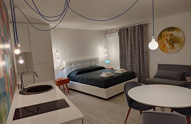 Deluxe room (2 adults + 1 child)