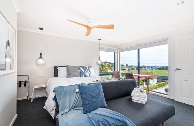 Deluxe Seaview Suite - Kingsize-Bett mit eigenem Bad und sensationellem Meerblick