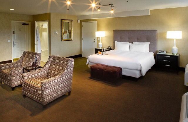 Deluxe Suite at Cupertino Hotel, Minutes to Computer History Museum!