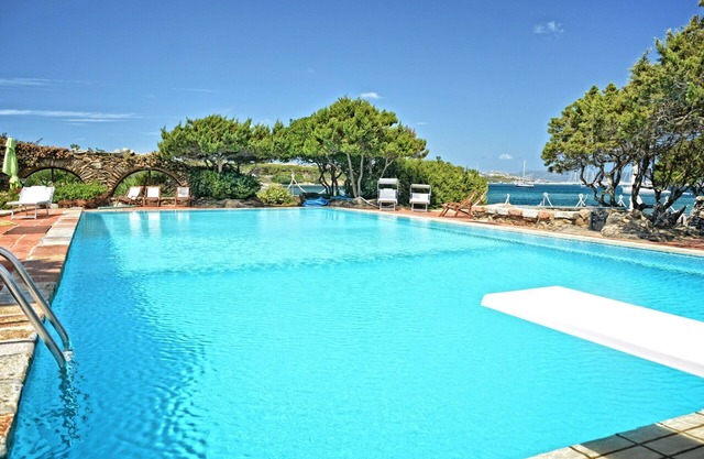 Deluxe Villa direkt am Meer mit privatem Pool und Whirlpool