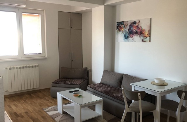 Denis Inn 2 Skopje Centar Apartments mit privatem Parkhaus
