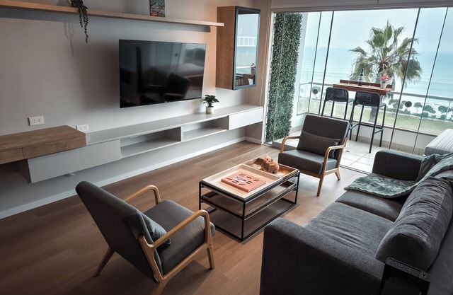 Departamento Elegante y Espacioso con Vista al Mar, Ideal Para Estadías Largas