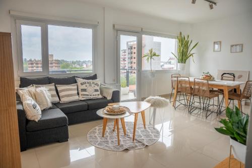 Depto Romi - Depto Vista al Mar Zona Punta Mogotes Para 4 PAX Con cochera - Hola Sur