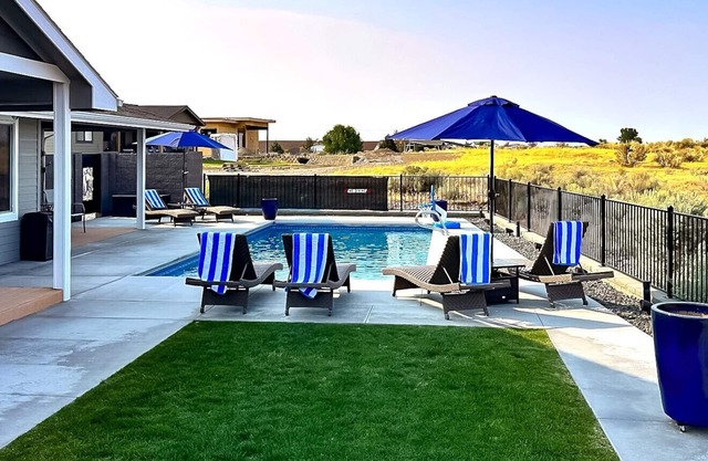 Desert Aire Ferienhaus am Golfplatz mit Flussblick