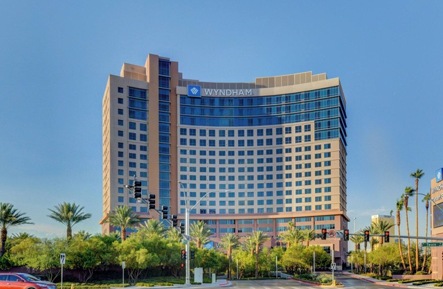 Desert Blue 2 bedroom 2 bath condo - near strip