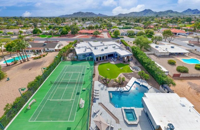 Desert Diamond HTD Pool/Hot Tub/Tennis/BBall/Sauna