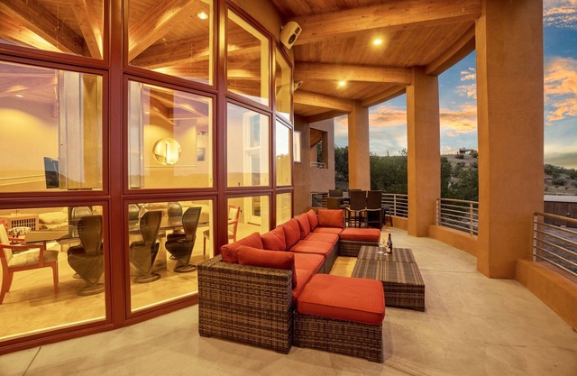 Desert Elegance on Abiquiu Lake