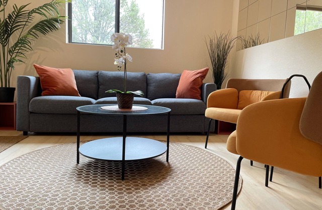 Desert garden apartment surrounded by Sedona’s majestic red rock mountains