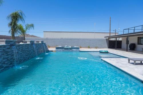 Desert getaway retreat pool spa billiards bbq