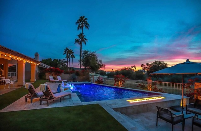 Desert Golf Oasis at Foothills Retreat w/ FREE Heated Pool!!!