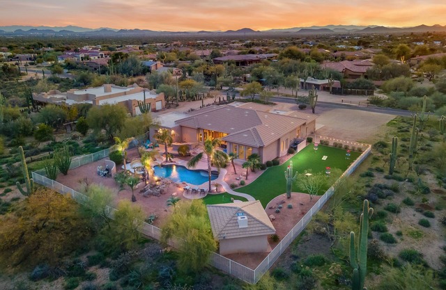 Desert Oasis ★Pool-Spa-Disc Golf-Ping Pong-Gazebo-Poker Table-Pool Table★