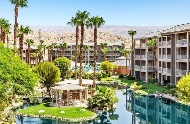 Desert Oasis: Spacious 2-Bedroom Suite at Club Wyndham Indio