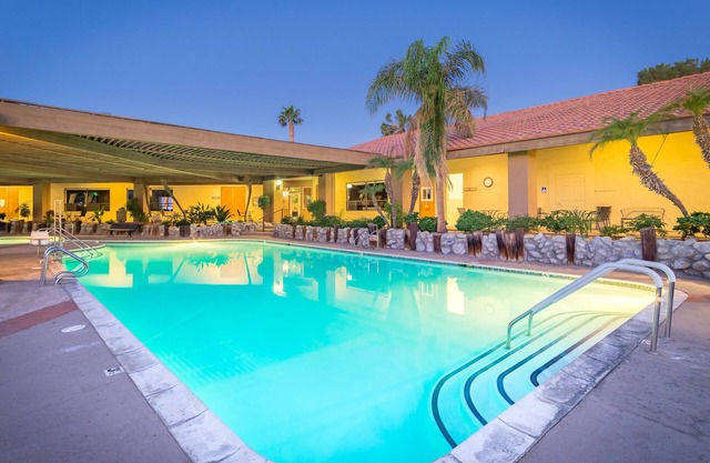 *Desert Oasis Resort*~ Mineral Hot Spring Pools