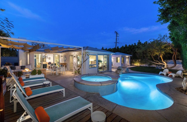 Desert Sapphire - Luxury Palm Springs Escape!
