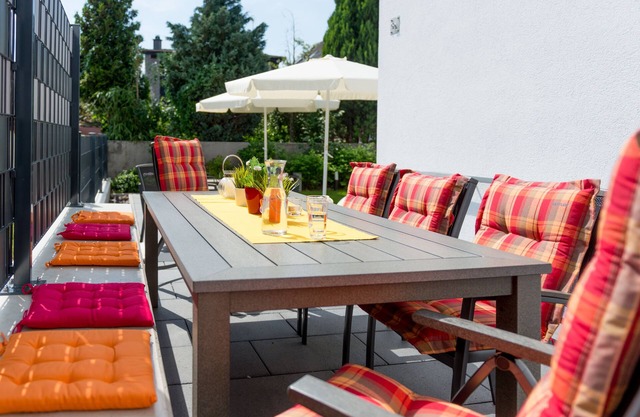Design-Garten-Wohnung mit 2 Schlafzimmern- ruhig, zentral, Rollator geeignet