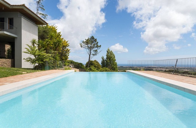 Charmantes Haus mit Pool - Meer- und Bergblick