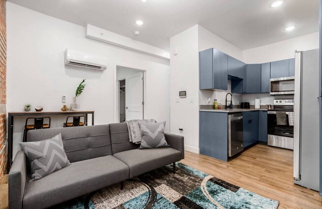 Designer 1-Bed Haven near Downtown! Pets Welcome!