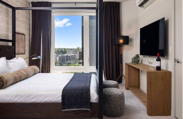 Designer 1BR | Gym, Parking