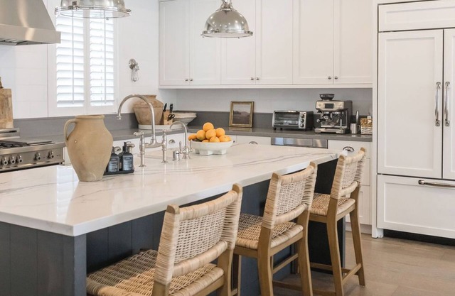 Designer 4-bedroom house in the heart of Downtown MB!