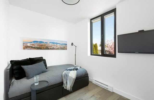 Brand New Coach House - Arbutus/Kits/UBC