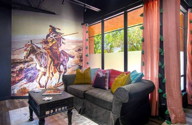 Designer Loft at Historic Santa Fe Plaza - Spacious 520 Sq Ft.