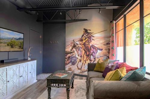 Designer Loft at the Santa Fe Plaza Spacious 520 Sq Ft, King Bed