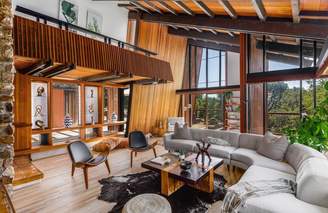 Designer Mid-Century Modern Retreat