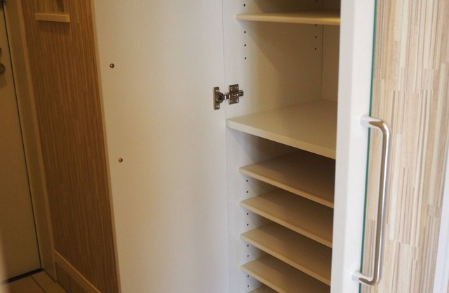 Designers room 1 bedroom Simmons mattress used - Harbour Inn Suites 202 / Niigata City Niigata
