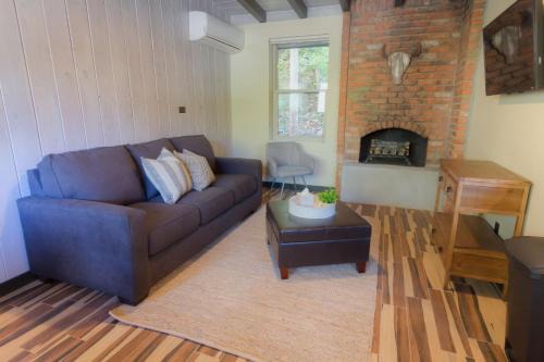 Destination Oak Creek 2 apts