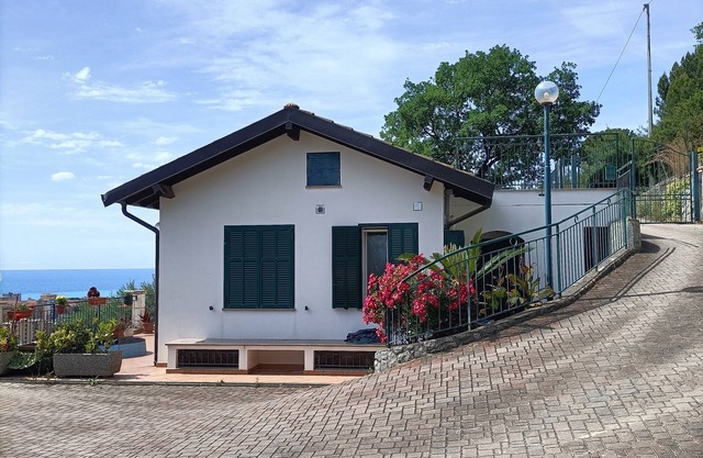 Detached Casa Roque Sea View + parking included for families, couples, friends