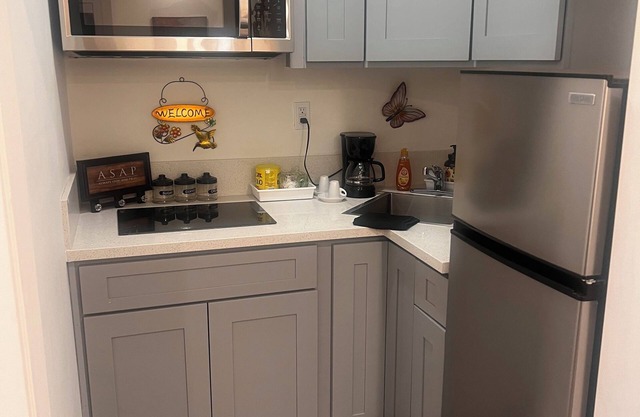 Detached Casita studio charming Perris