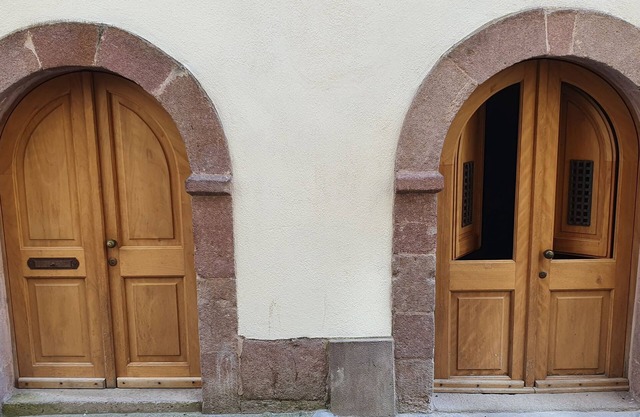 Detached house with large equipped terrace, pets welcome