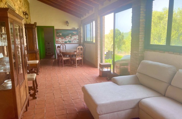Detached villa sleeps 8/11 person located inside the Monte Arcosu Park.