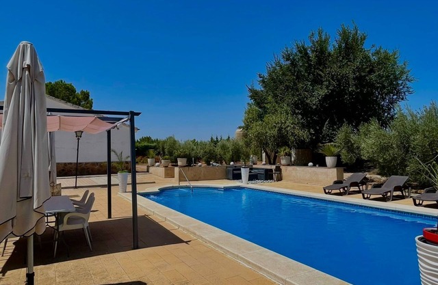 Detached villa 3 km from Ciudad Real in the middle of nature